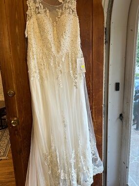 Wedding dress